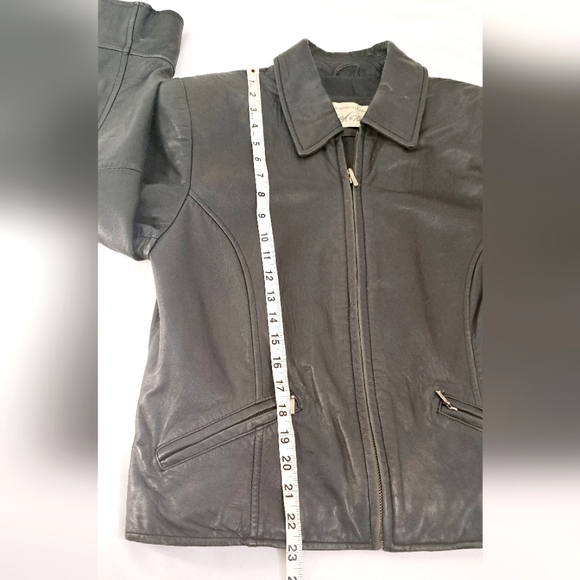 Lord and Taylor Womens Leather Jacket Black Moto Vintage Full Zip Pockets  10 - Picture 12 of 16